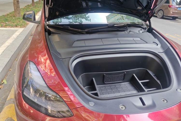 Used Tesla Model Y 2021 Performance High-Performance All-Wheel-Drive Version Engine Bay Right