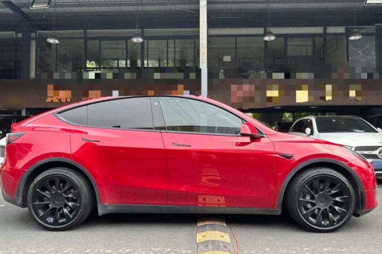 Used Tesla Model Y 2021 Long-Range All-Wheel-Drive Version Exterior 1