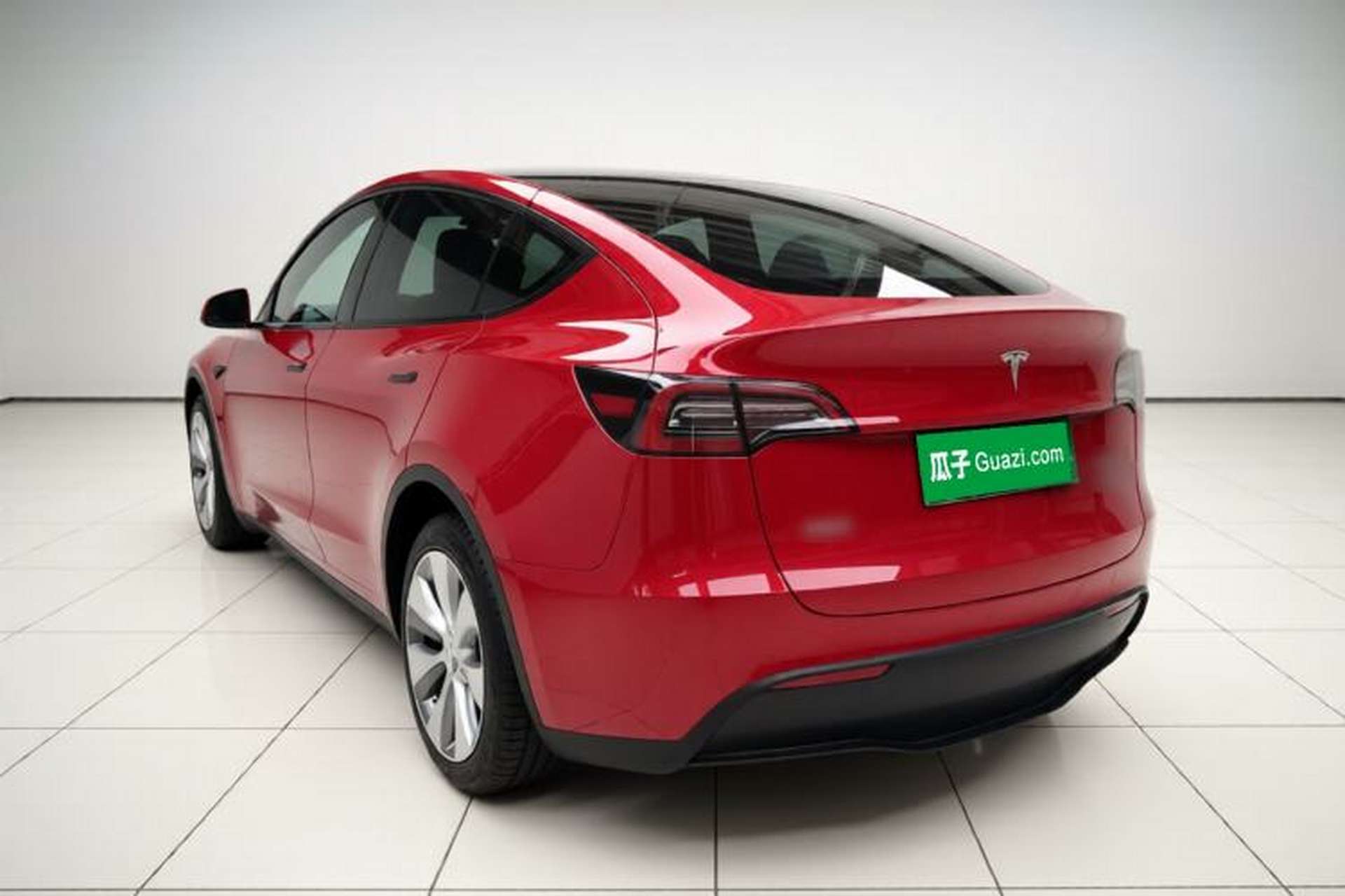 Used Tesla Model Y 2021 Long-Range All-Wheel-Drive Version 3D7 Exterior 3