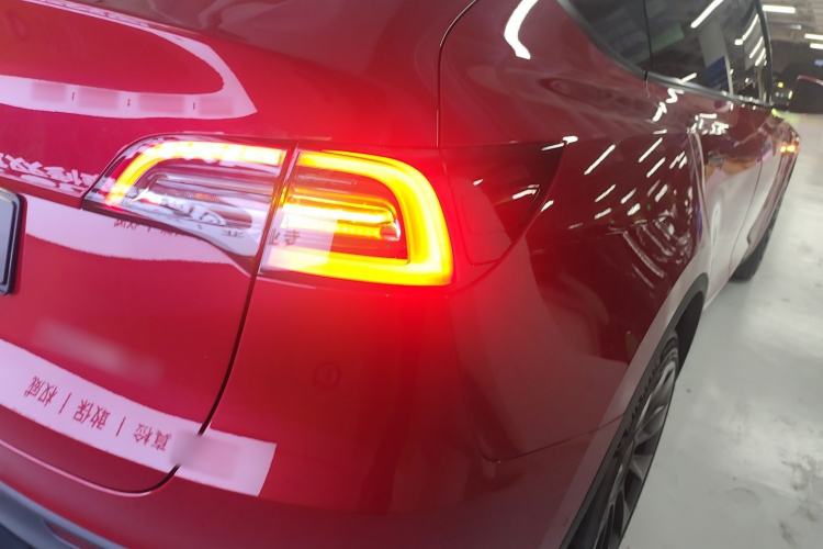 Used Tesla Model Y 2021 Revised Version 2 Long-Range All-Wheel-Drive Edition Exterior 3