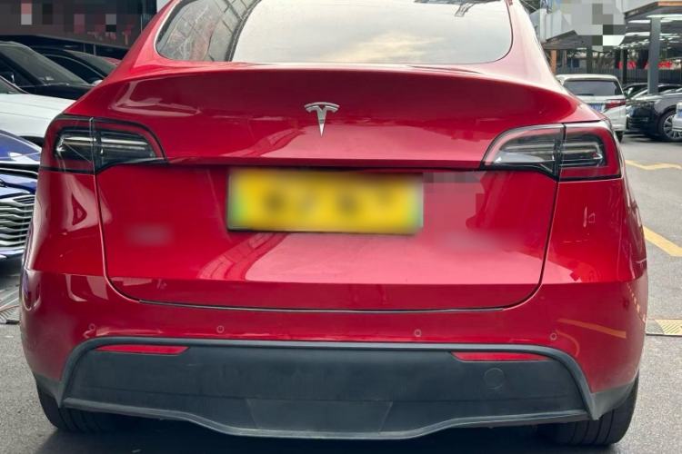 Used Tesla Model Y 2021 Long-Range All-Wheel-Drive Version Exterior 4