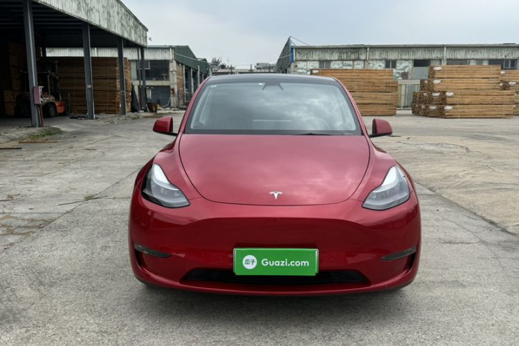 Used Tesla Model Y 2021 Long-Range All-Wheel-Drive Version 3D7 Exterior 7