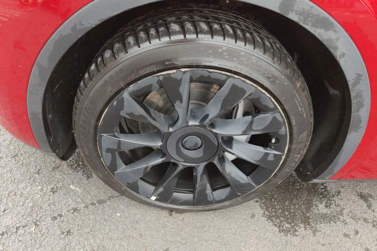 Used Tesla Model Y 2021 Long-Range All-Wheel-Drive Version 3D7 Exterior 7