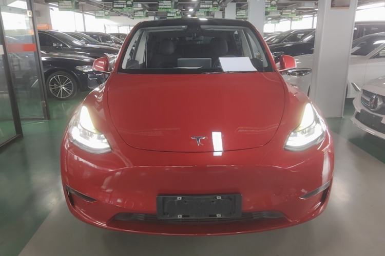 Used Tesla Model Y 2021 Long-Range All-Wheel-Drive Version Front