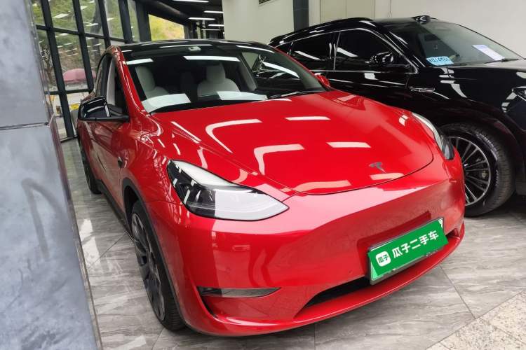 Used Tesla Model Y 2021 Performance High-Performance All-Wheel-Drive Version Front Right 45 Deg