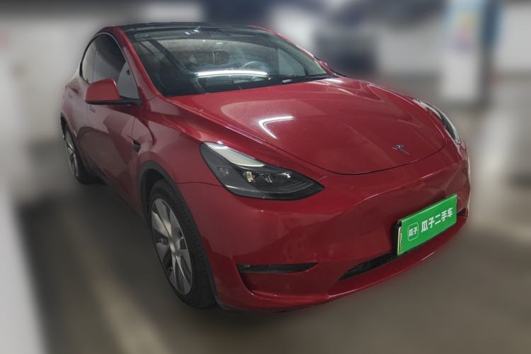 Used Tesla Model Y 2021 Long-Range All-Wheel-Drive Version Front Right 45 Deg
