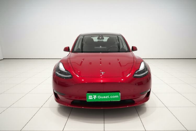 Used Tesla Model Y 2021 Long-Range All-Wheel-Drive Version Front Right 45 Deg