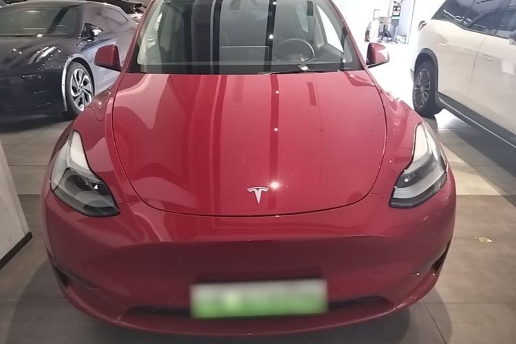 Used Tesla Model Y 2021 Long-Range All-Wheel-Drive Version Front