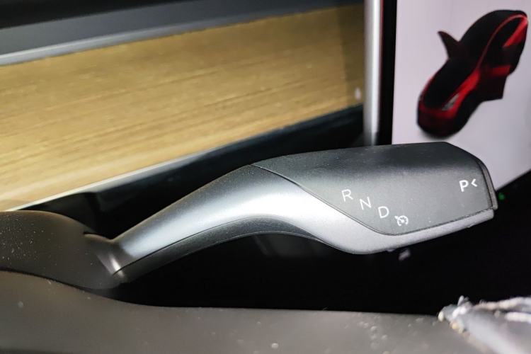 Used Tesla Model Y 2021 Long-Range All-Wheel-Drive Version Gear Lever