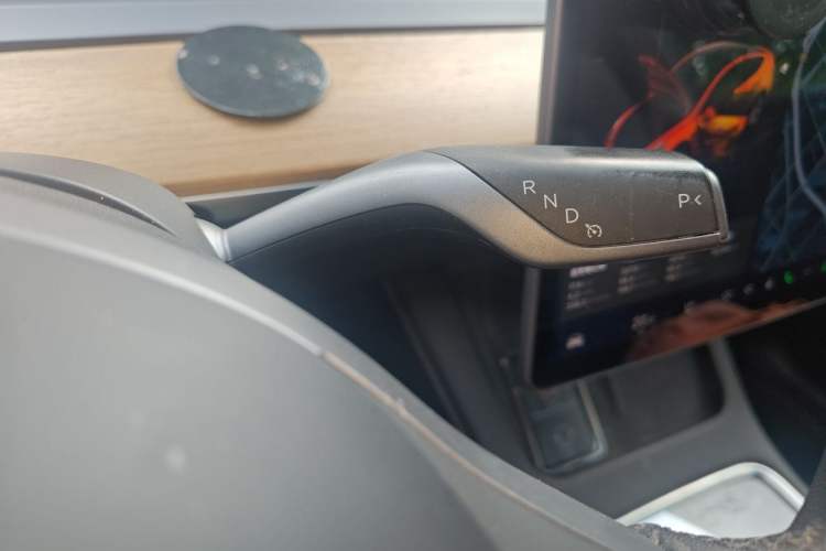 Used Tesla Model Y 2021 Long-Range All-Wheel-Drive Version Gear Lever