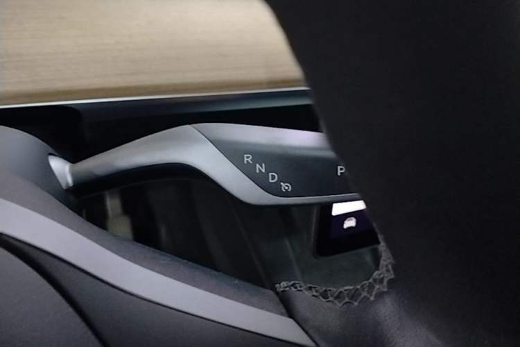 Used Tesla Model Y 2021 Standard Range Rear-Wheel Drive Version Gear Lever