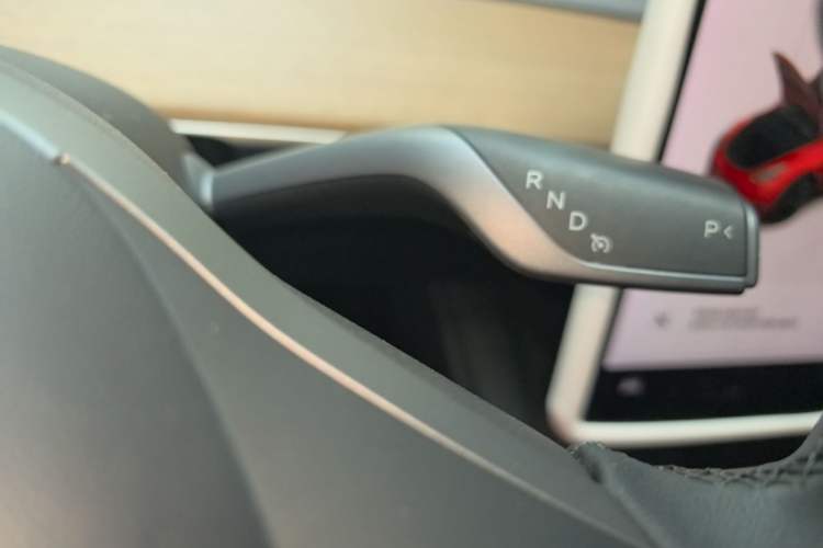Used Tesla Model Y 2021 Long-Range All-Wheel-Drive Version Gear Lever