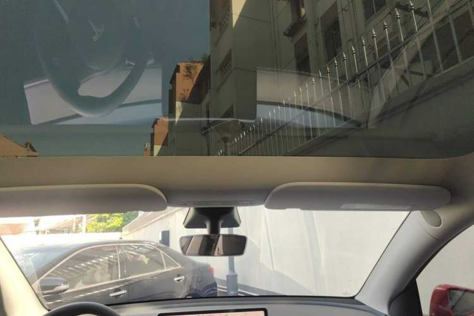 Used Tesla Model Y 2021 Standard Range Rear-Wheel Drive Version Headliner