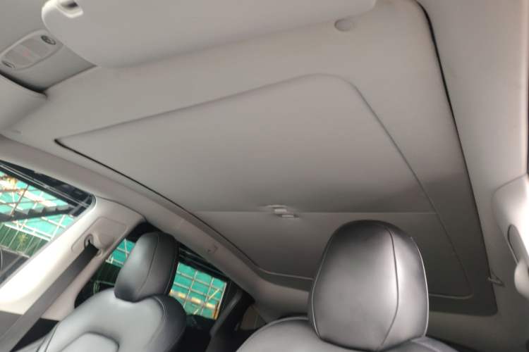 Used Tesla Model Y 2021 Long-Range All-Wheel-Drive Version Headliner