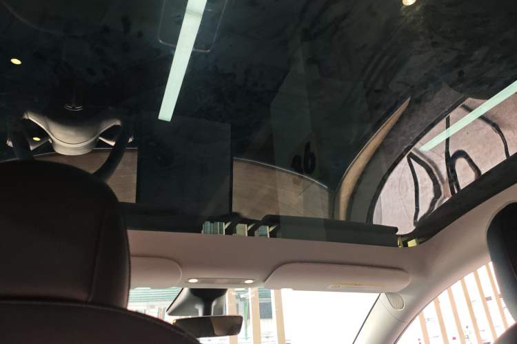 Used Tesla Model Y 2021 Long-Range All-Wheel-Drive Version 3D7 Headliner