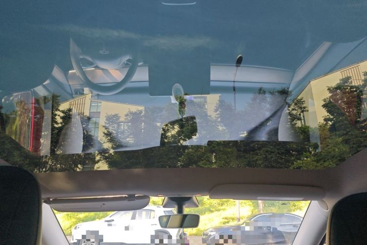 Used Tesla Model Y 2021 Standard Range Rear-Wheel Drive Version Headliner