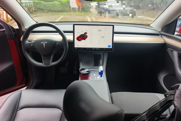 Used Tesla Model Y 2021 Standard Range Rear-Wheel Drive Version Interior 2