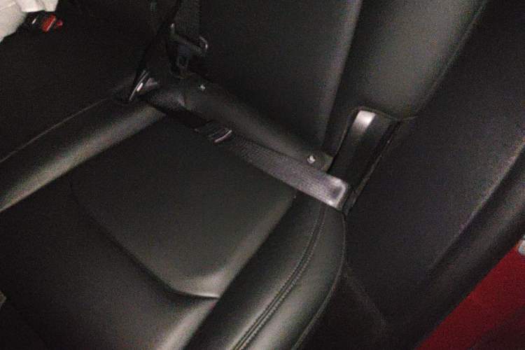 Used Tesla Model Y 2021 Long-Range All-Wheel-Drive Version Interior 4