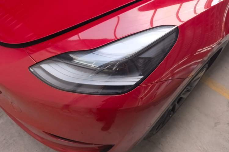 Used Tesla Model Y 2021 Long-Range All-Wheel-Drive Version Left Front Headlight