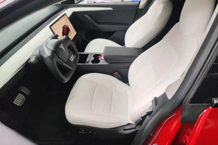 Used Tesla Model Y 2021 Performance High-Performance All-Wheel-Drive Version Left Front Seat