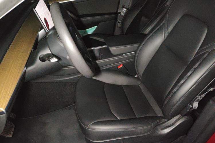 Used Tesla Model Y 2021 Long-Range All-Wheel-Drive Version Left Front Seat