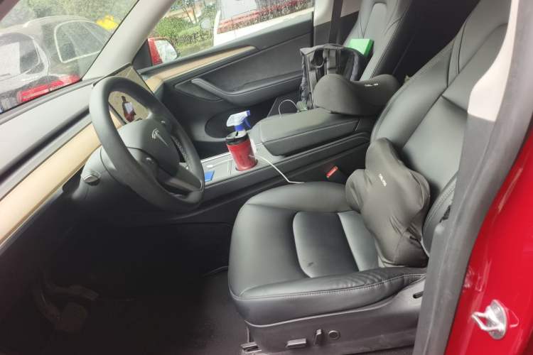 Used Tesla Model Y 2021 Standard Range Rear-Wheel Drive Version Left Front Seat