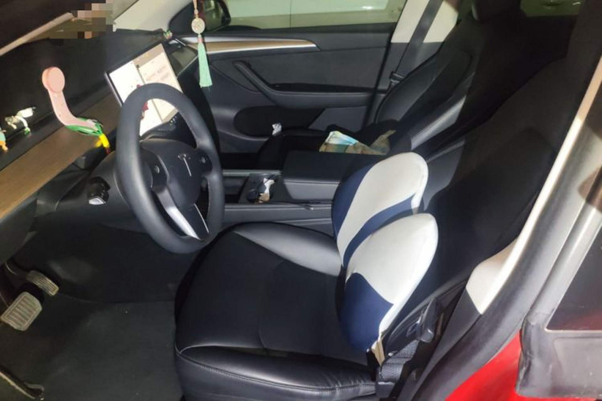 Used Tesla Model Y 2021 Standard Range Rear-Wheel Drive Version Left Front Seat