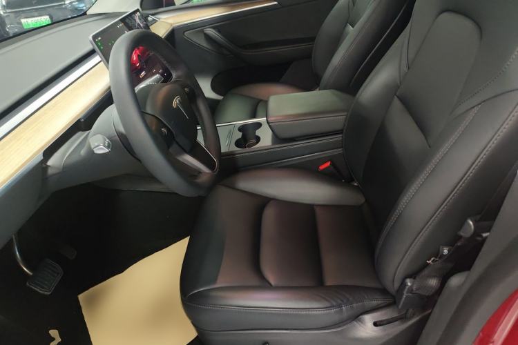 Used Tesla Model Y 2021 Revised Version 2 Long-Range All-Wheel-Drive Edition Left Front Seat