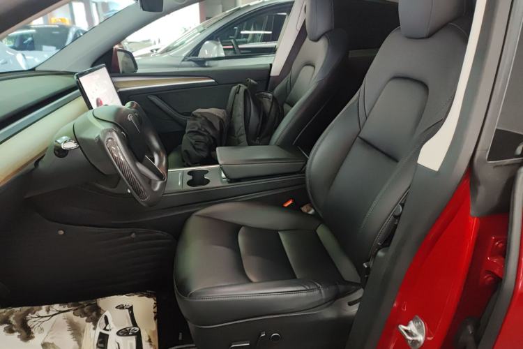 Used Tesla Model Y 2021 Standard Range Rear-Wheel Drive Version Left Front Seat