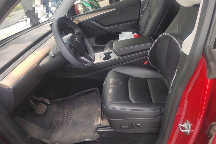 Used Tesla Model Y 2021 Long-Range All-Wheel-Drive Version 3D7 Left Front Seat