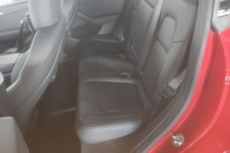 Used Tesla Model Y 2021 Long-Range All-Wheel-Drive Version Left Rear Seat
