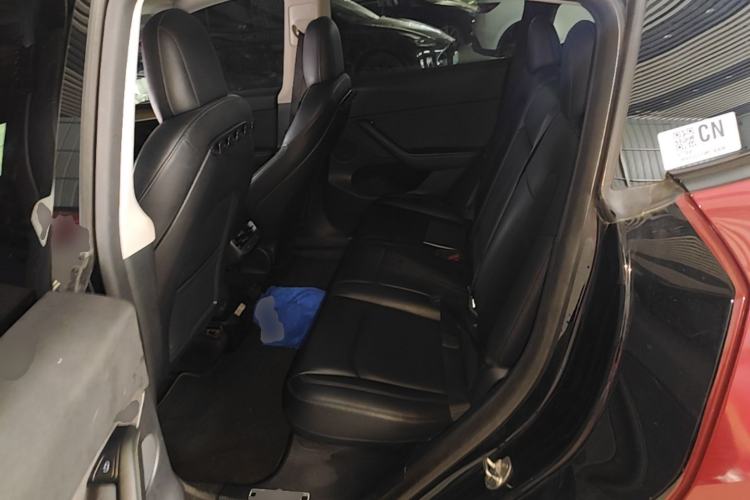 Used Tesla Model Y 2021 Standard Range Rear-Wheel Drive Version Left Rear Seat
