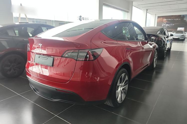 Used Tesla Model Y 2021 Standard Range Rear-Wheel Drive Version Rear Right 45 Deg