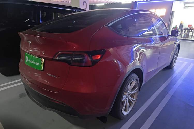 Used Tesla Model Y 2021 Long-Range All-Wheel-Drive Version 3D7 Rear Right 45 Deg