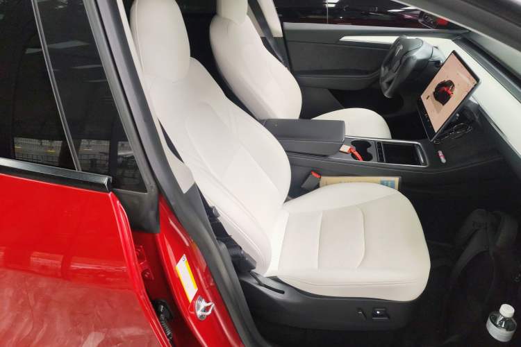 Used Tesla Model Y 2021 Performance High-Performance All-Wheel-Drive Version Right Front Seat