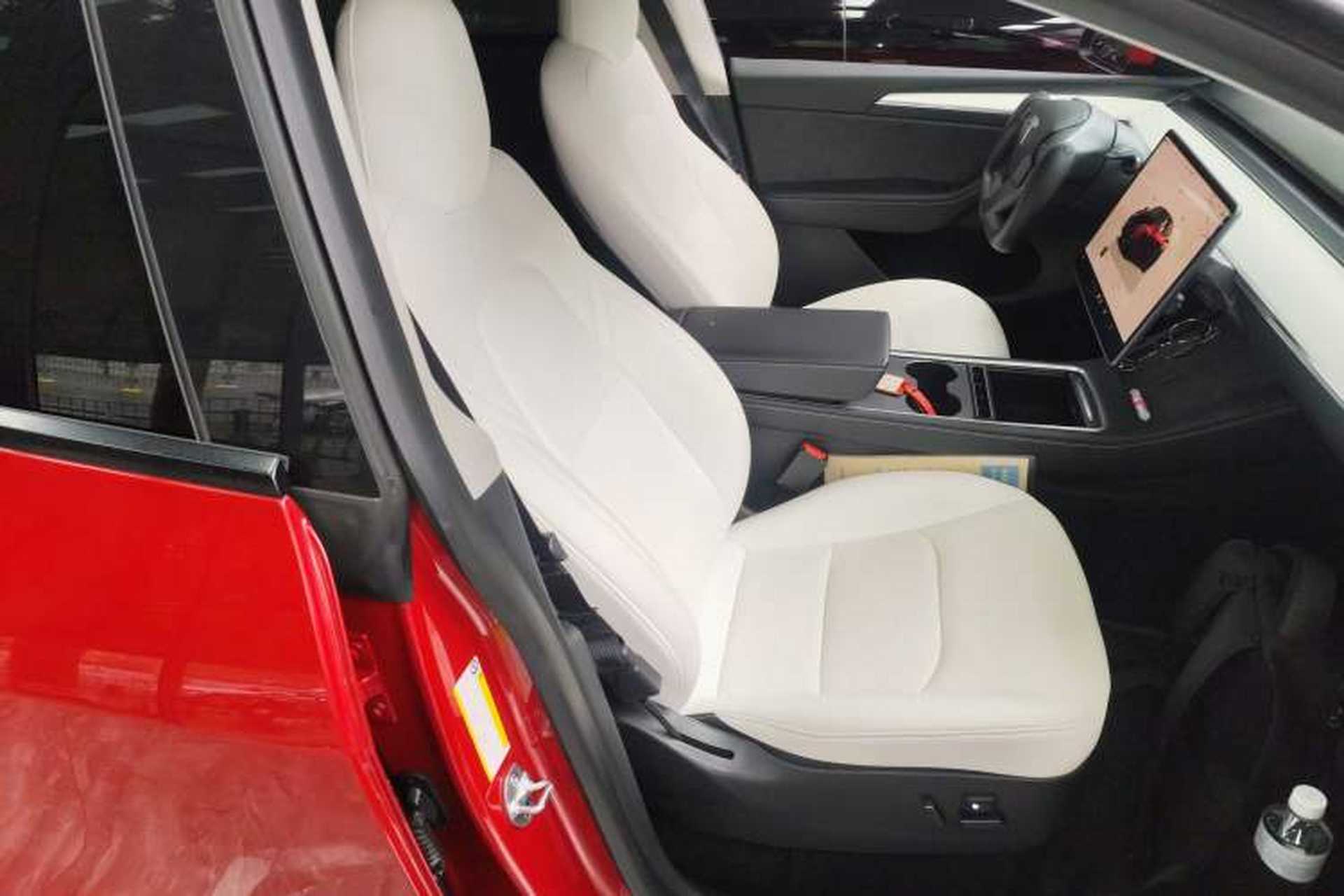 Used Tesla Model Y 2021 Performance High-Performance All-Wheel-Drive Version Right Front Seat