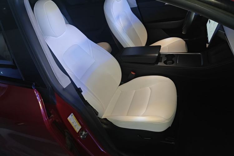 Used Tesla Model Y 2021 Long-Range All-Wheel-Drive Version 3D7 Right Front Seat