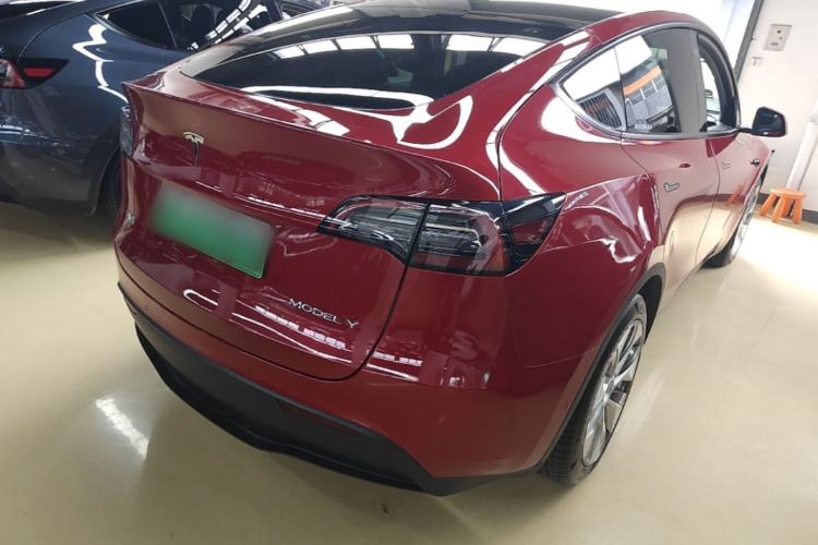 Used Tesla Model Y 2021 Standard Range Rear-Wheel Drive Version Right Rear Taillight