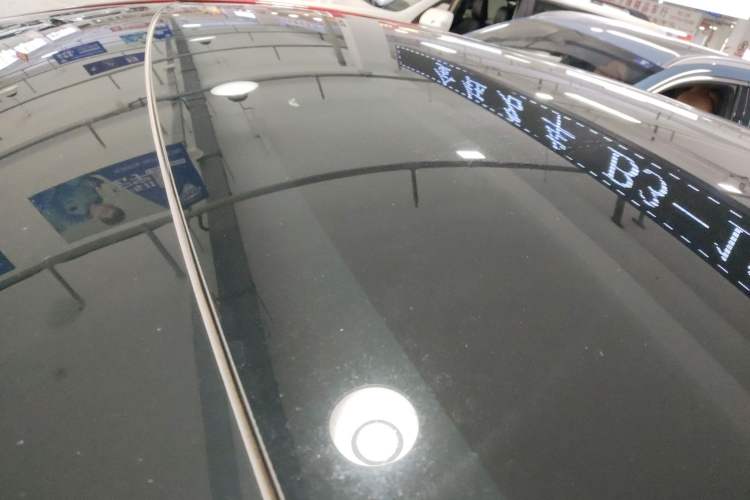 Used Tesla Model Y 2021 Long-Range All-Wheel-Drive Version Roof