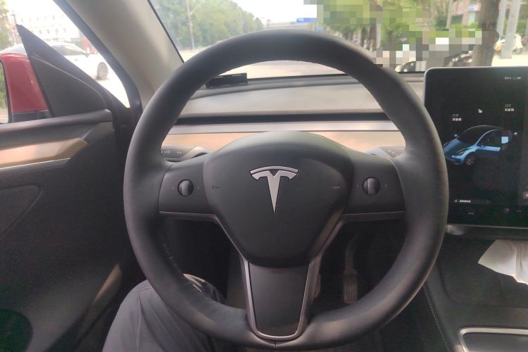 Used Tesla Model Y 2021 Long-Range All-Wheel-Drive Version 3D7 Steering Wheel