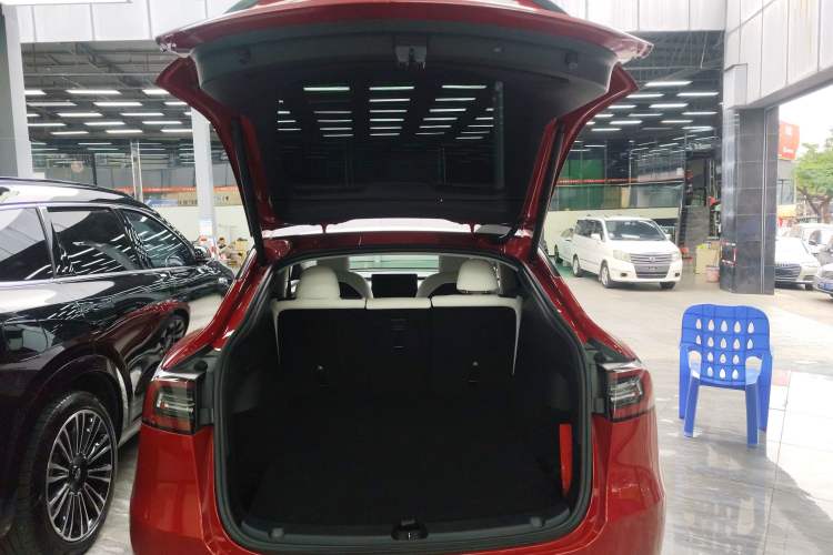 Used Tesla Model Y 2021 Performance High-Performance All-Wheel-Drive Version Trunk