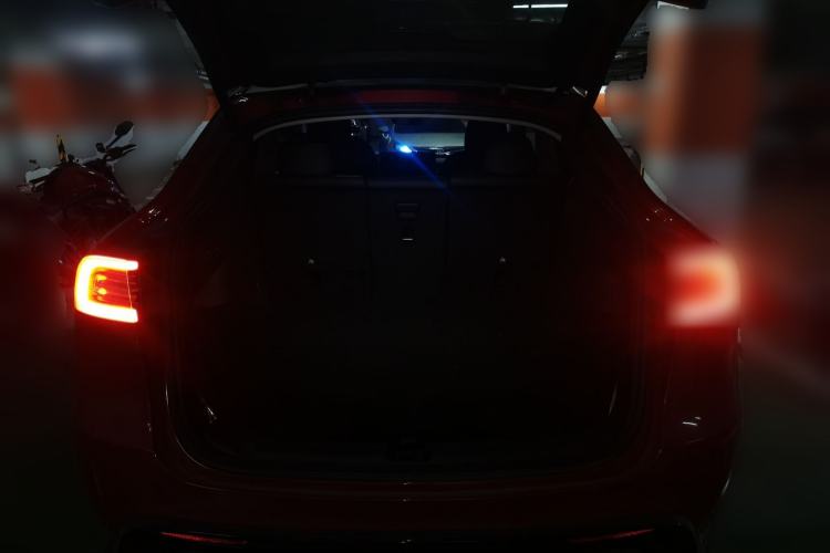 Used Tesla Model Y 2021 Long-Range All-Wheel-Drive Version 3D7 Trunk