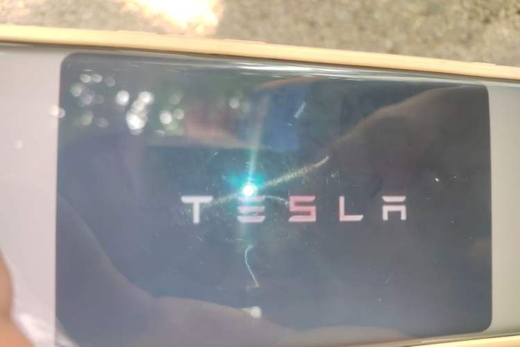 Used Tesla Model Y 2021 Long-Range All-Wheel-Drive Version 3D7 Vehicle Key