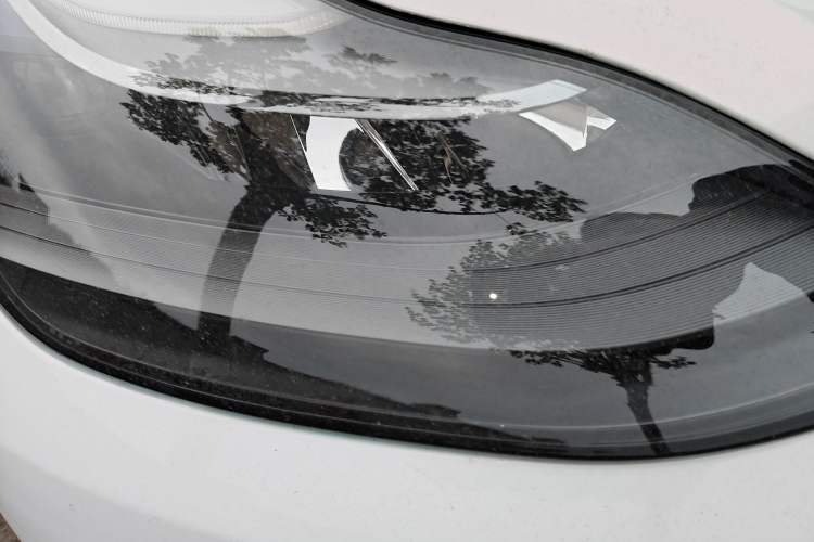Used Tesla Model Y 2021 Long-Range All-Wheel-Drive Version 3D7 Right Front Headlight