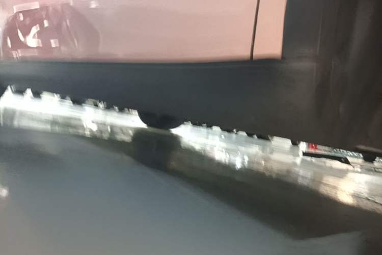 Used Tesla Model Y 2021 Performance High-Performance All-Wheel-Drive Version Right Side Sill