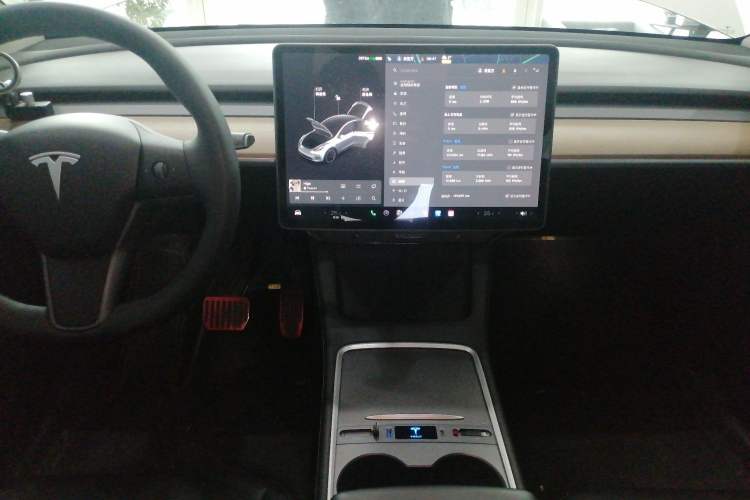 Used Tesla Model Y 2021 Standard Range Rear-Wheel Drive Version Audio And AC Panel