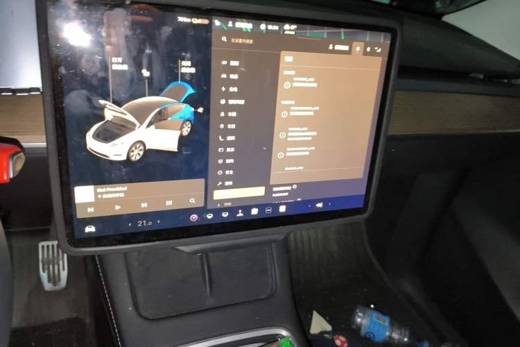 Used Tesla Model Y 2021 Standard Range Rear-Wheel Drive Version Audio And AC Panel