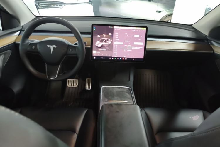 Used Tesla Model Y 2021 Performance High-Performance All-Wheel-Drive Version Center Console