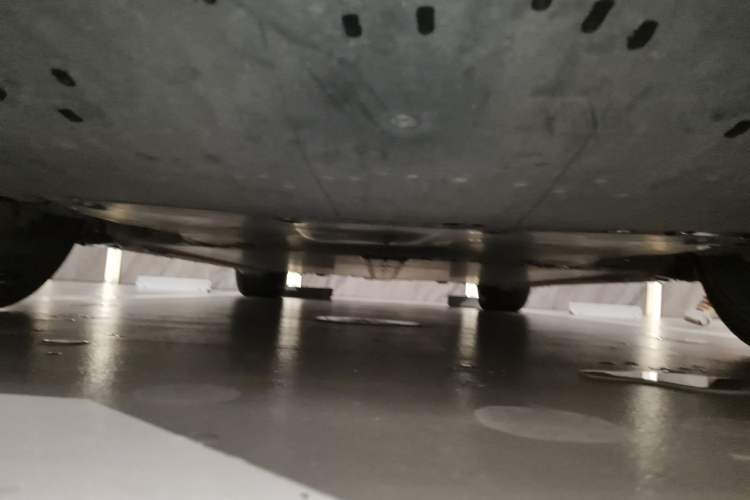 Used Tesla Model Y 2021 Standard Range Rear-Wheel Drive Version Chassis Front