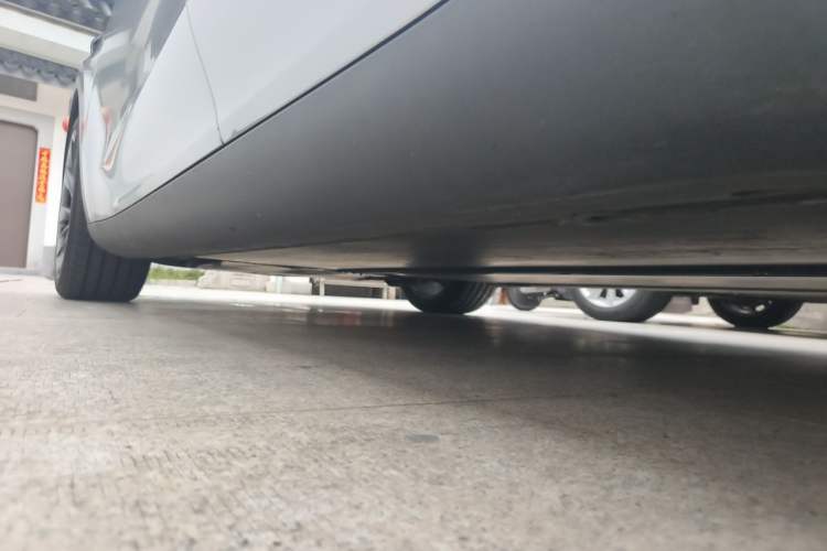 Used Tesla Model Y 2021 Long-Range All-Wheel-Drive Version Chassis Front Left